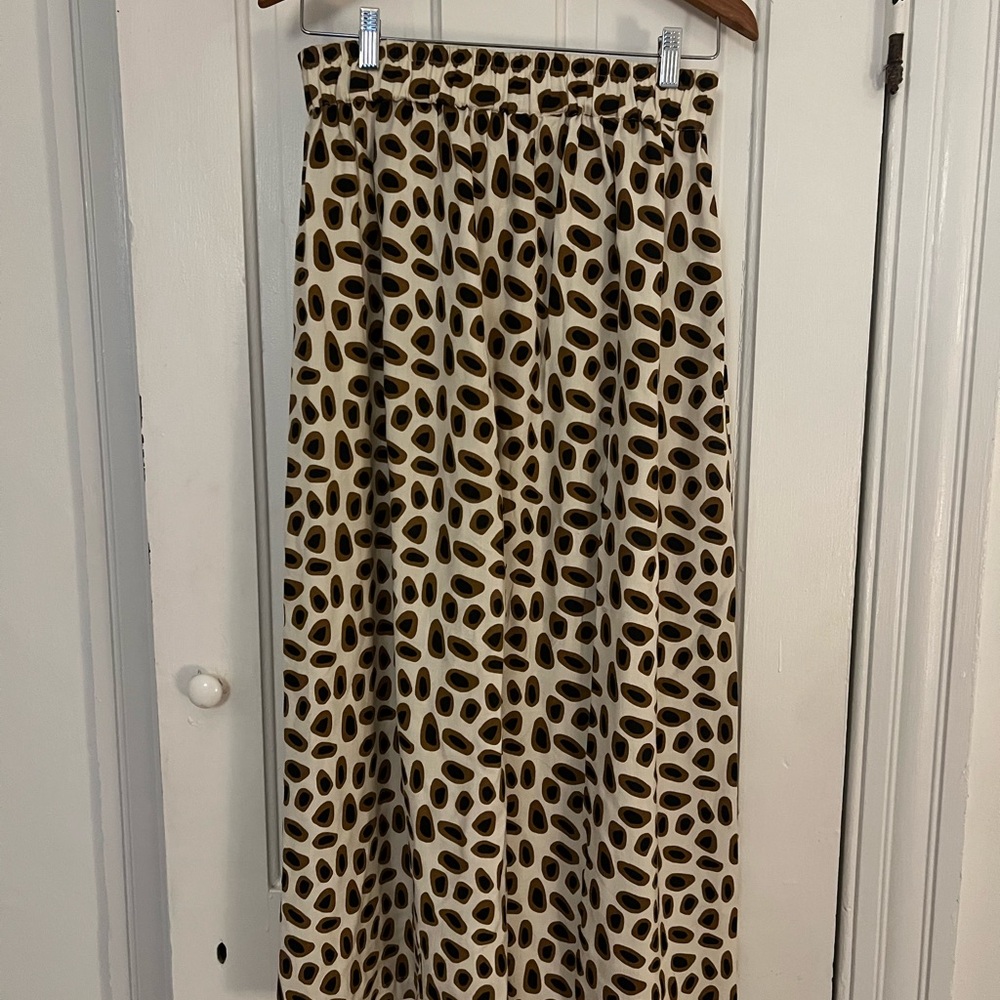 Leopard Print Maxi Skirt - Picture 2 of 5